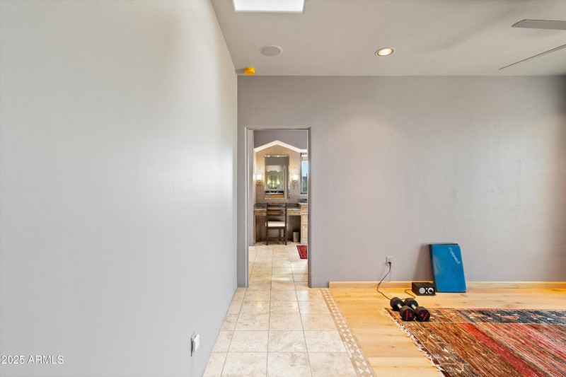 44-Primary Suite Room