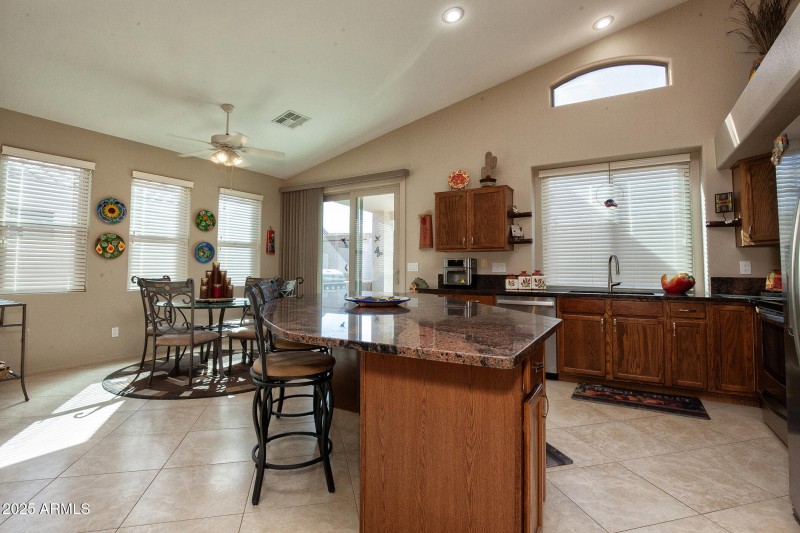 018_17738NPhoenicianDr