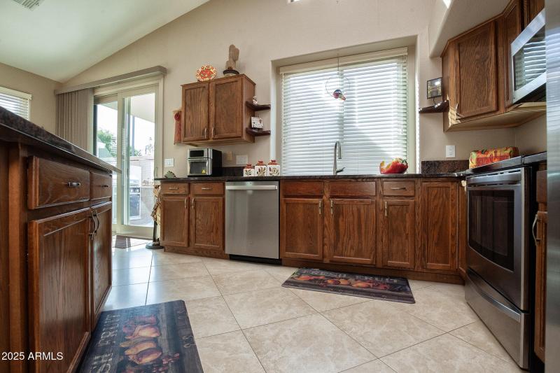 025_17738NPhoenicianDr