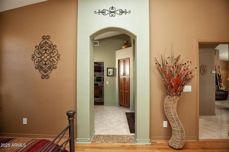 039_17738NPhoenicianDr