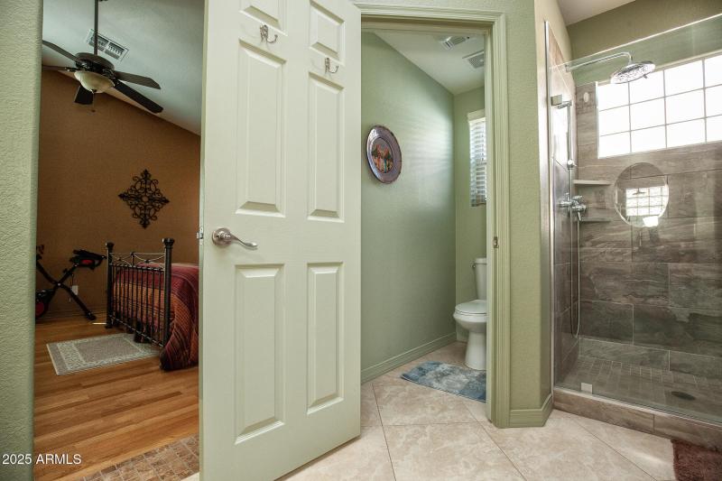 043_17738NPhoenicianDr