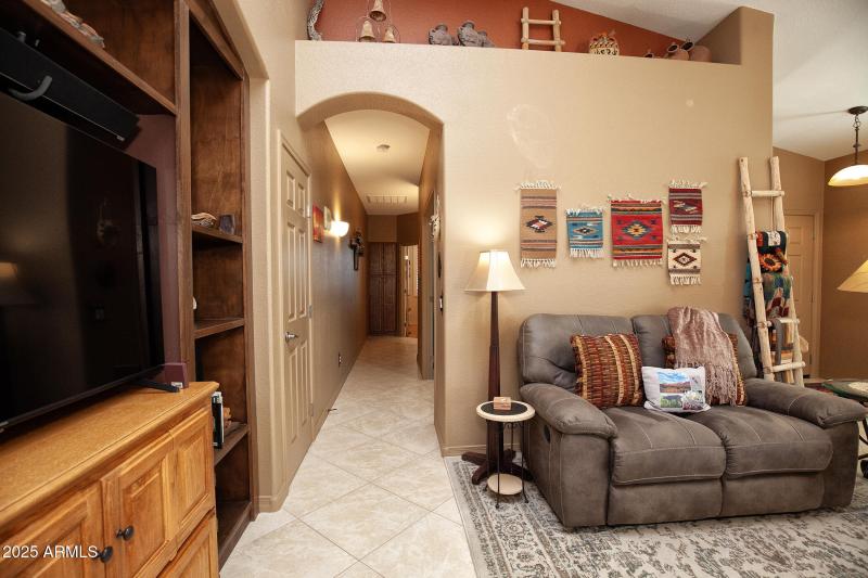 052_17738NPhoenicianDr