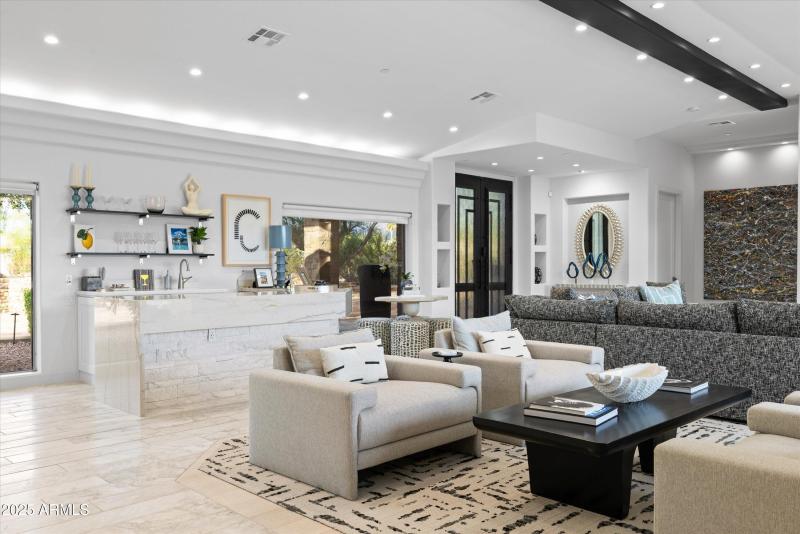 09-8139 E Desert Cove QA_09