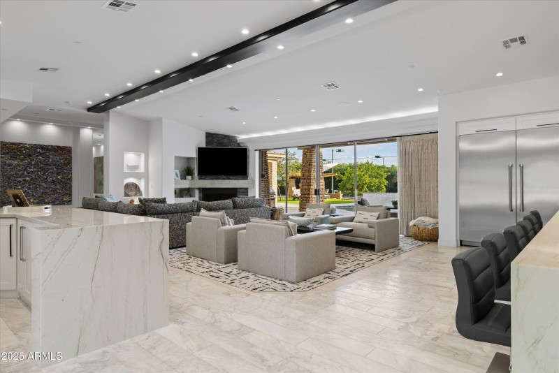 14-8139 E Desert Cove QA_14