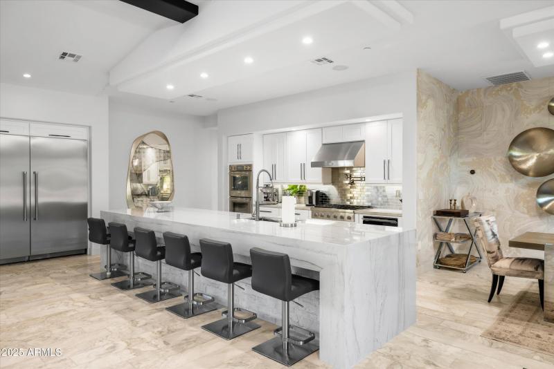 16-8139 E Desert Cove QA_16