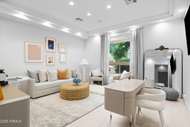 33-8139 E Desert Cove QA_33