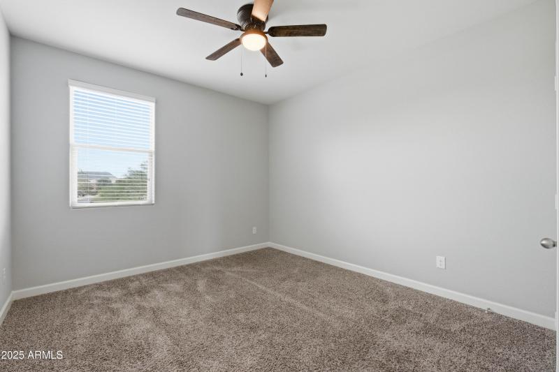 4i guest bedroom 2