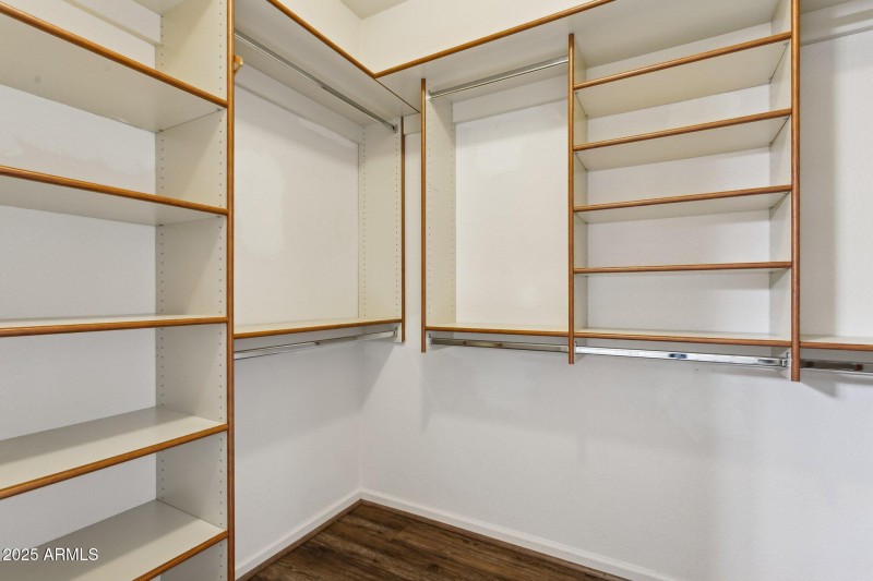 5455 W Buffalo St - Closet #2
