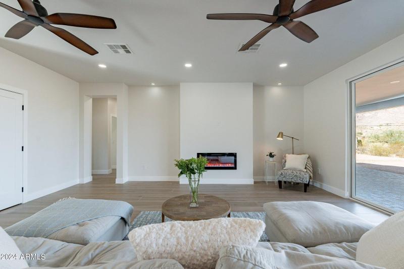 33-web-or-mls-Veronica-HD-21