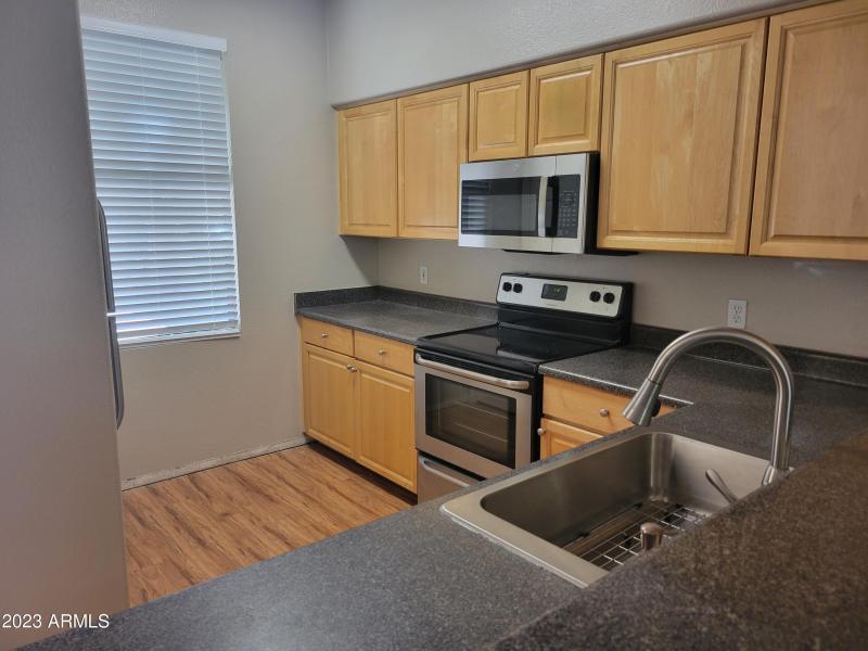 1128 Venu - Kitchen
