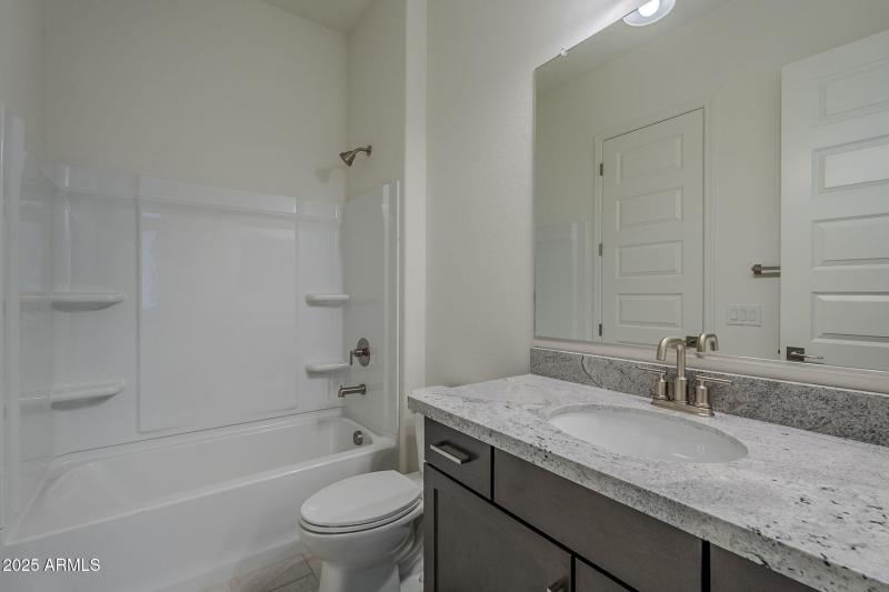 33-web-or-mls-Desert-33