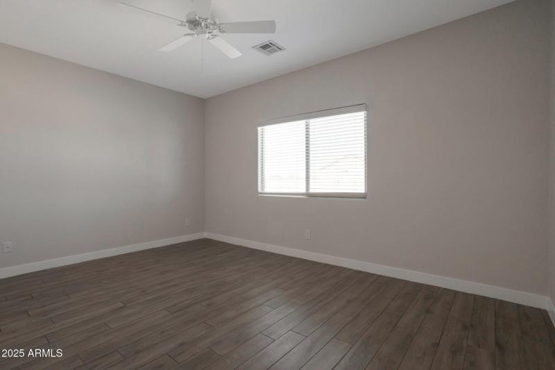 13-web-or-mls-Qp-7848