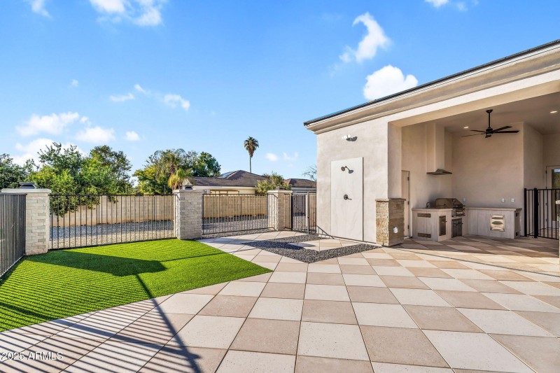 65-web-or-mls-19875 E SIlver Creek Ln-69