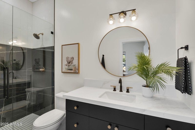 31-web-or-mls-19875 E SIlver Creek Ln-47