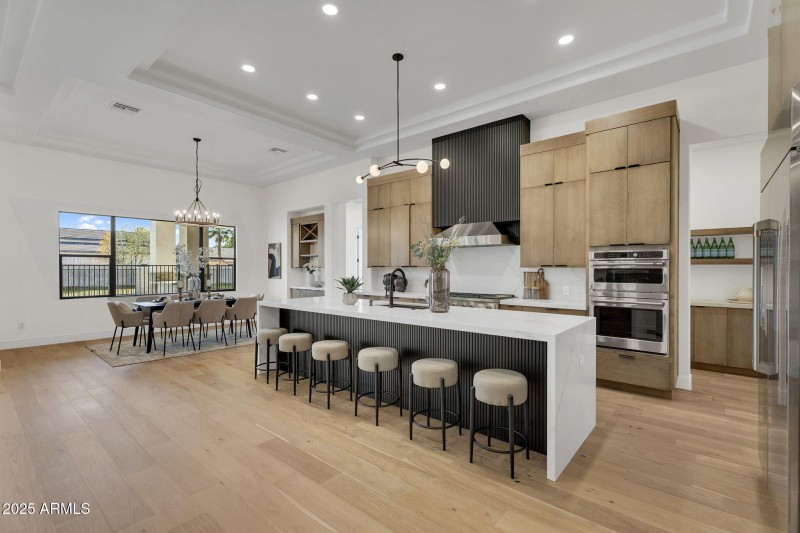 17-web-or-mls-19875 E SIlver Creek Ln-19