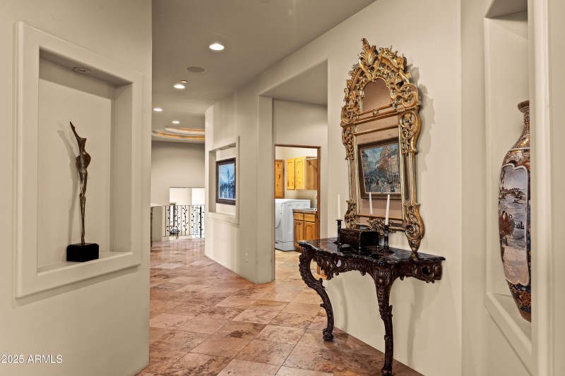 JL_30Tourmaline-interiors-SideRooms-01