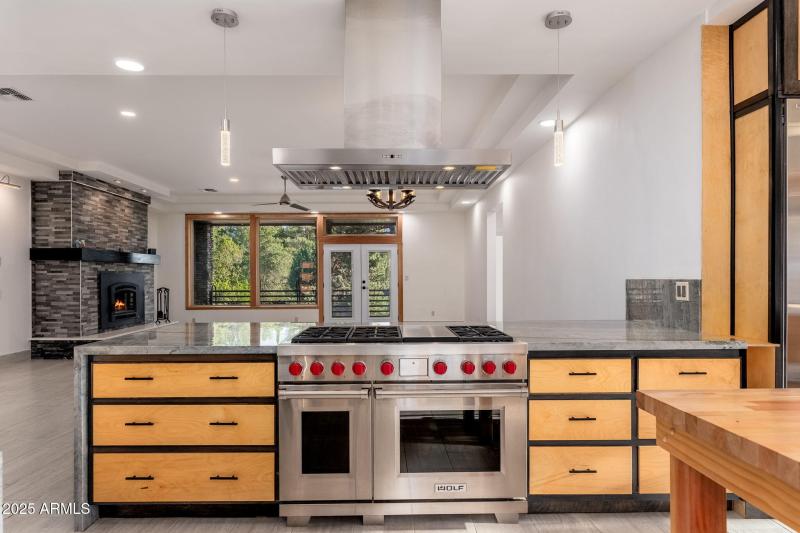 203 S Crescent Moon - 17