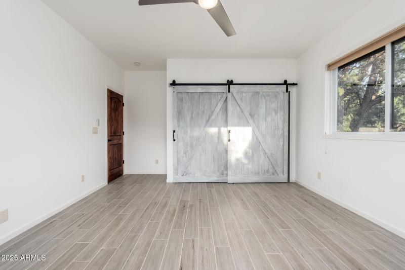 203 S Crescent Moon - 30