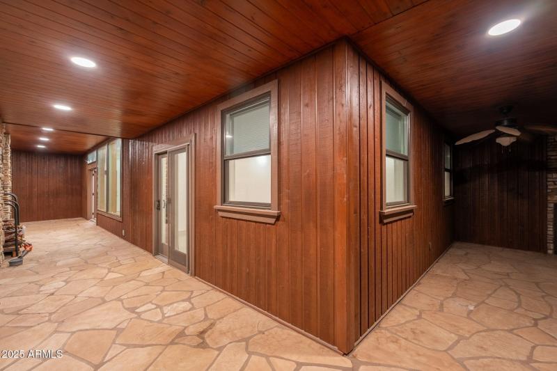 203 S Crescent Moon - 74