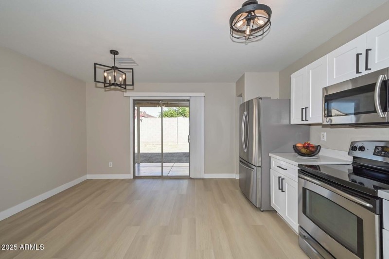 Kitchen-Breakfast Room2