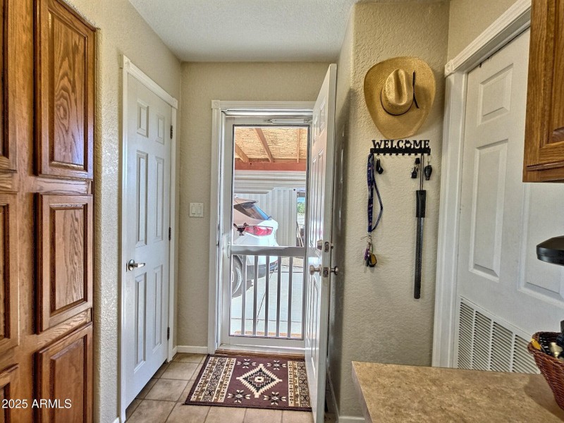 side door for air flow