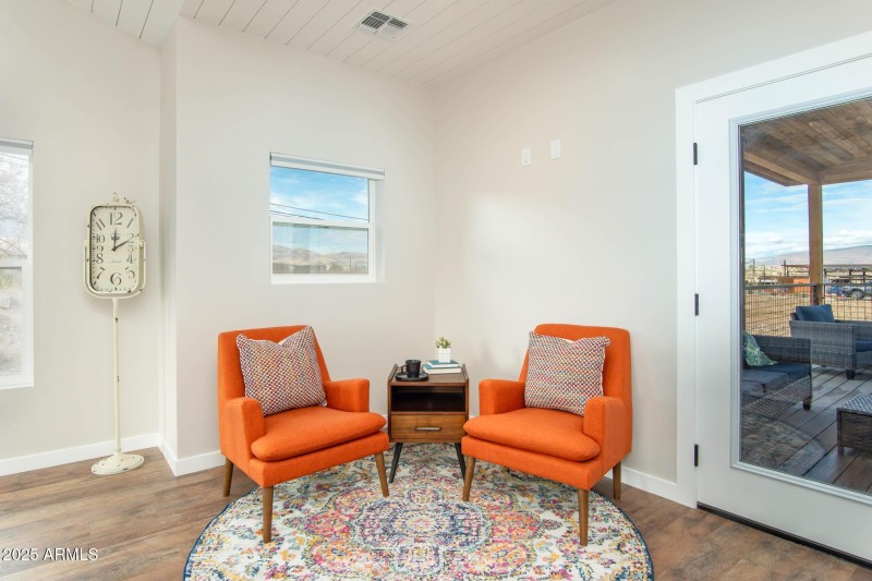 Primary Sitting Area