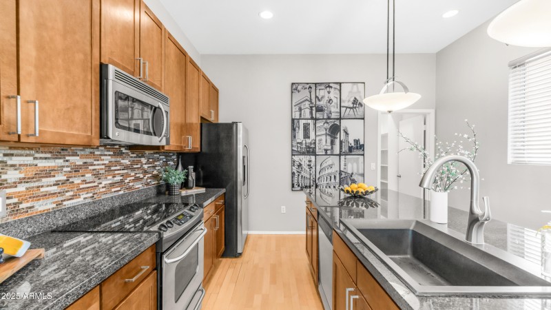 6745 N 93rd Ave Unit 110 (29)