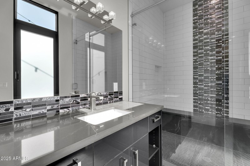 108-web-or-mls-Soft Wind-87