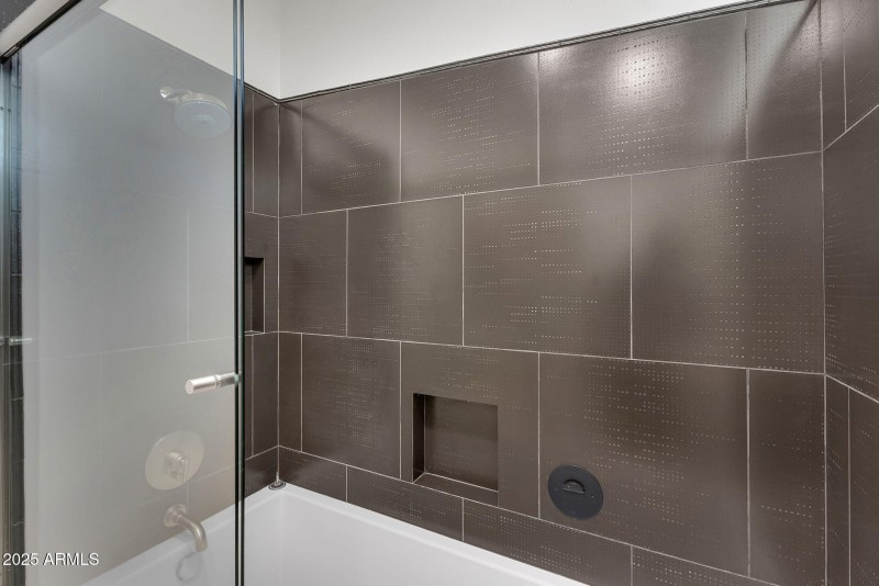 101-web-or-mls-Soft Wind-66