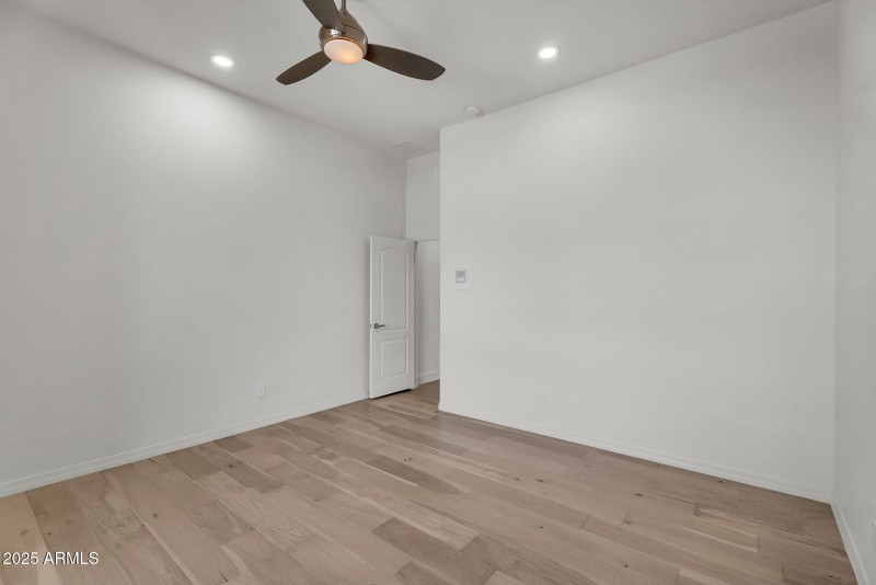 81-web-or-mls-Soft Wind-60