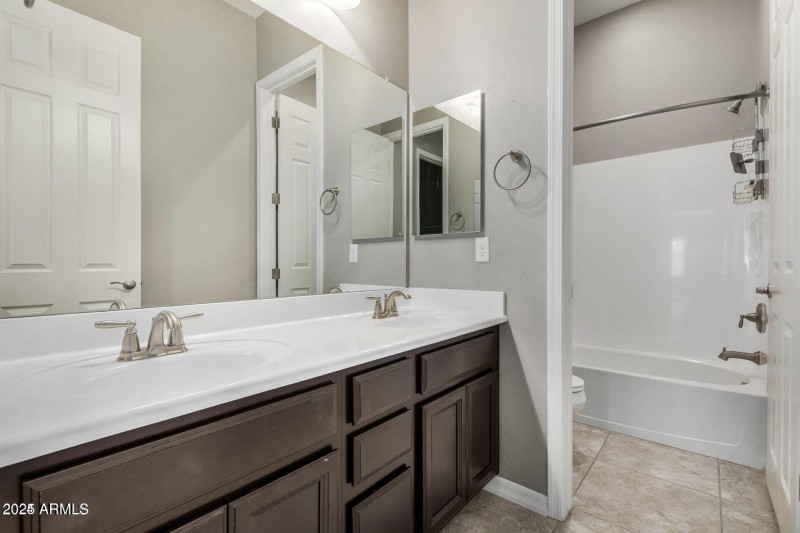 Secondary Full Bathroom