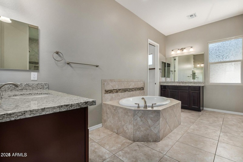 Dual Split Vanity Design