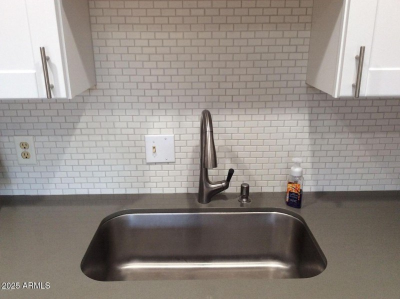 1012 E Highland Avenue