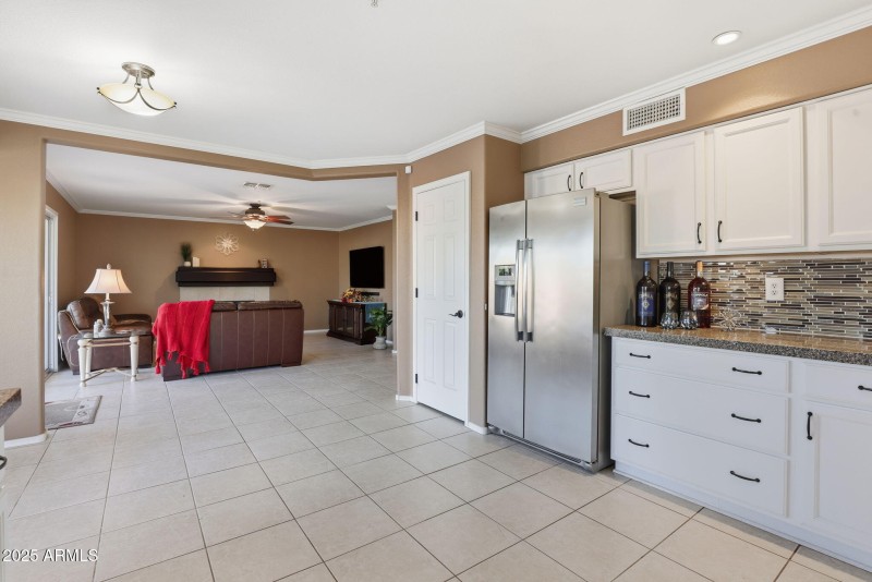 23-web-or-mls-11155 N 87th Pl Scottsdale