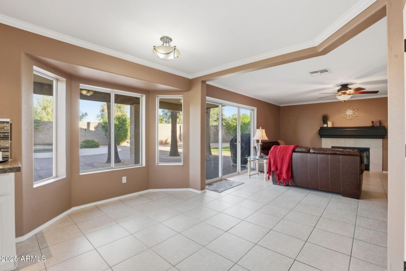 24-web-or-mls-11155 N 87th Pl Scottsdale