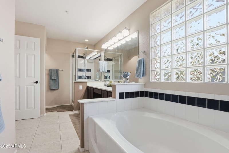 40-web-or-mls-11155 N 87th Pl Scottsdale