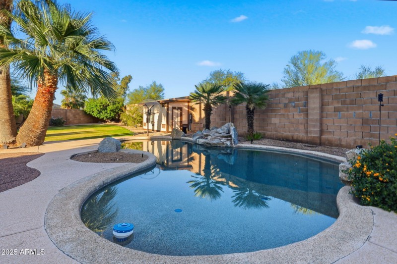 48-web-or-mls-11155 N 87th Pl Scottsdale