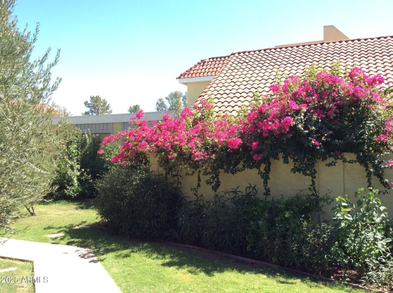 1012 E Highland Avenue