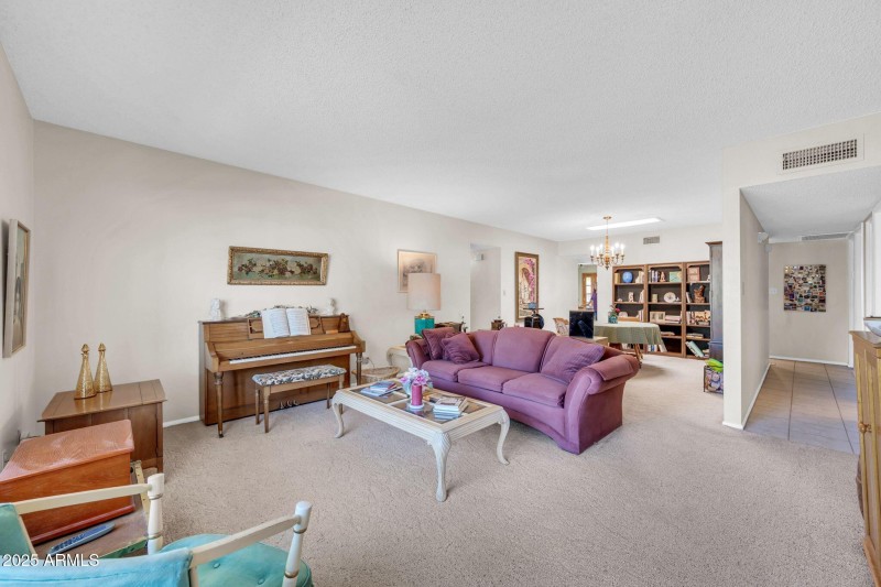 7741 E Harvard St-16