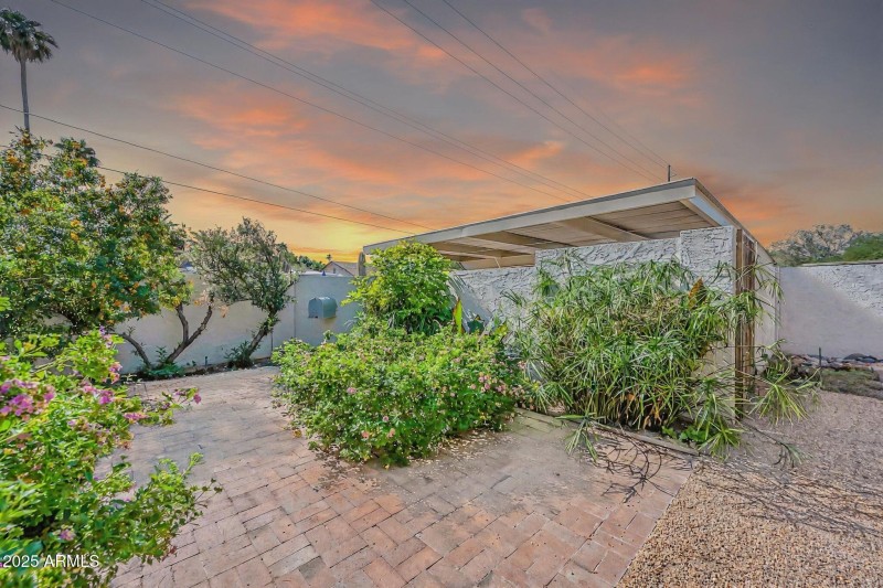 7741 E Harvard St VT 2