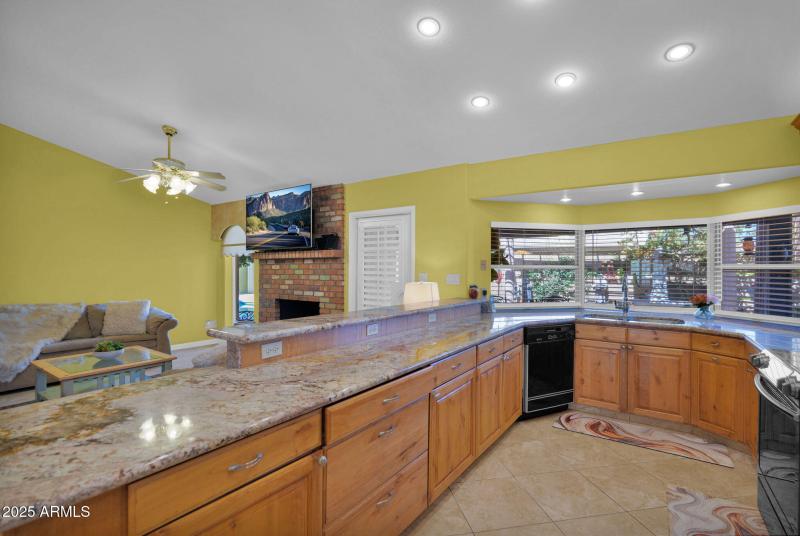 Plenty of Counterspace