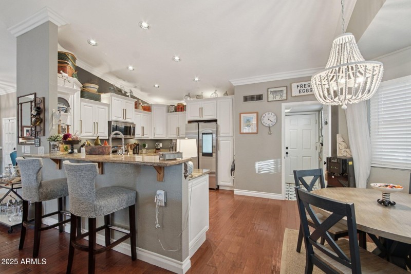 17-web-or-mls-N 62nd St-L2510-017