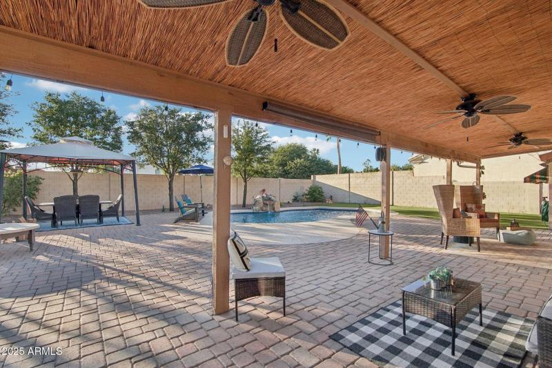 32-web-or-mls-N 62nd St-L2510-032