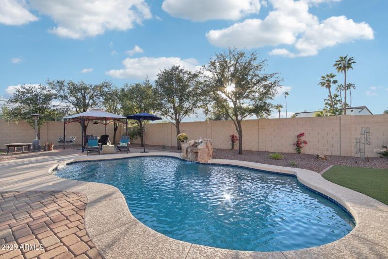 34-web-or-mls-N 62nd St-L2510-034