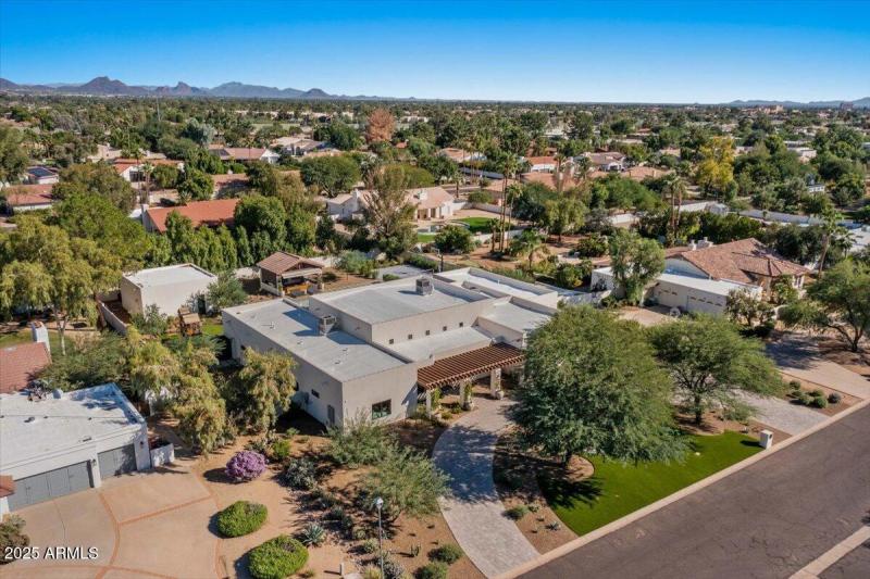 03-Aerial front of home