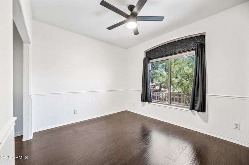 4th upstairs bedroom