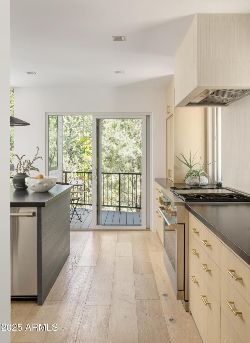 MoreauSedona-Kitchen2