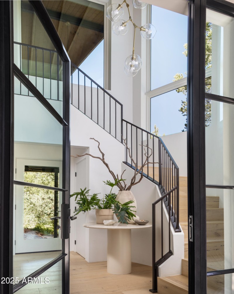 MoreauSedona-Stairwell