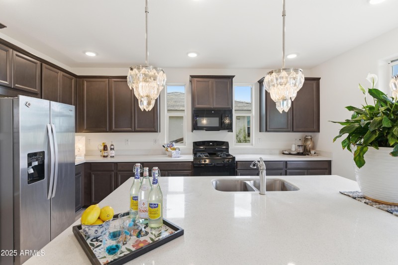 17-5100 E Rancho Paloma Dr #2040