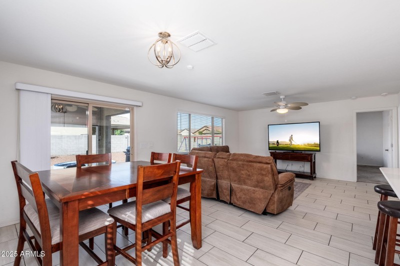 26832 N 173rd Ln - 11